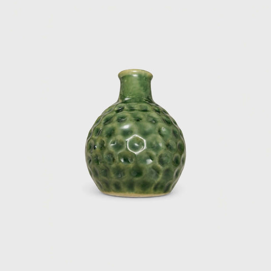 Vase texturé en céramique vert